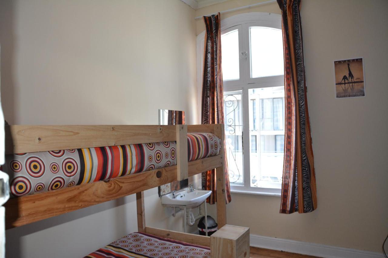 Urban Hive Backpackers Hostel Cape Town Ngoại thất bức ảnh